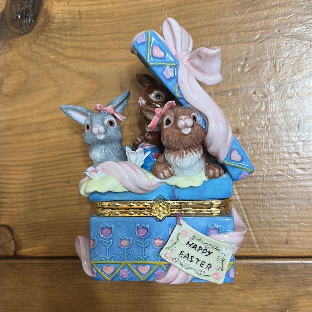 VTG Costco Happy Easter 🐇 Three Bunny Trinket Jewelry Box Porcelain